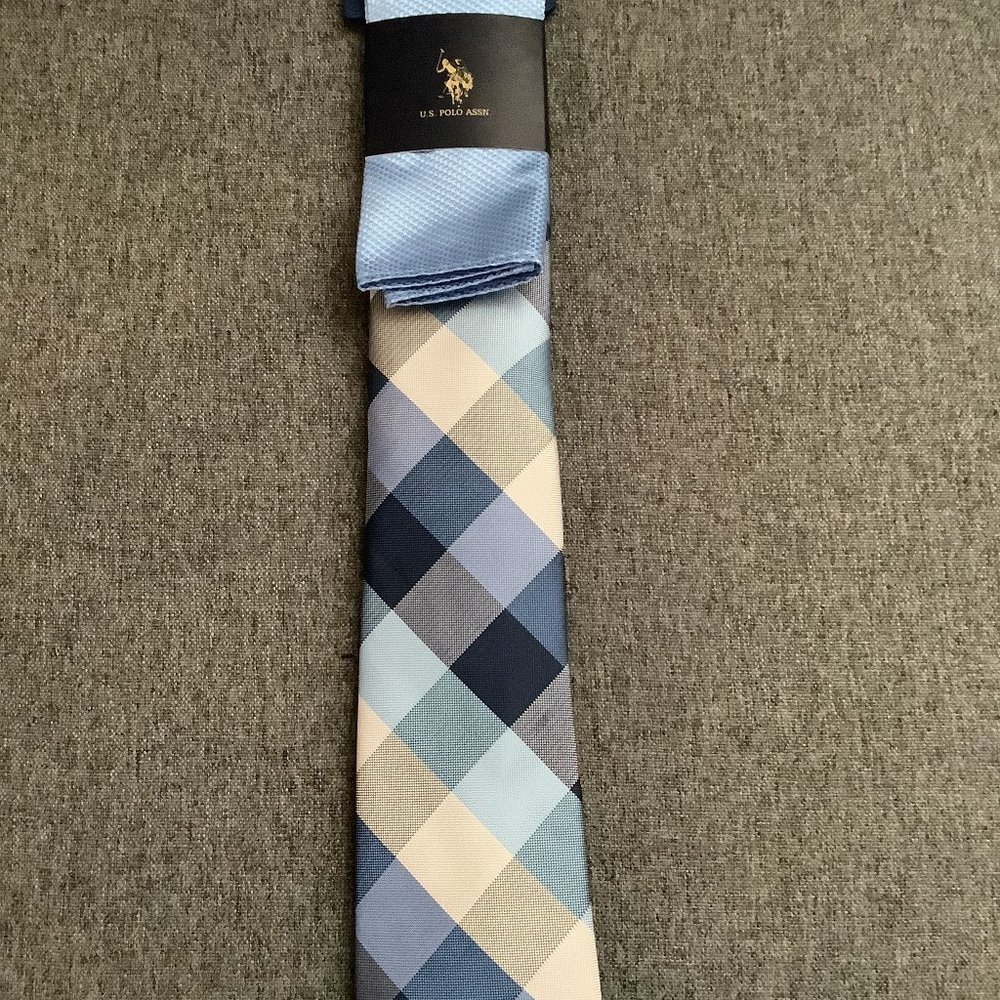 U.S. Polo Assn Tie and Handkerchief Set NWT